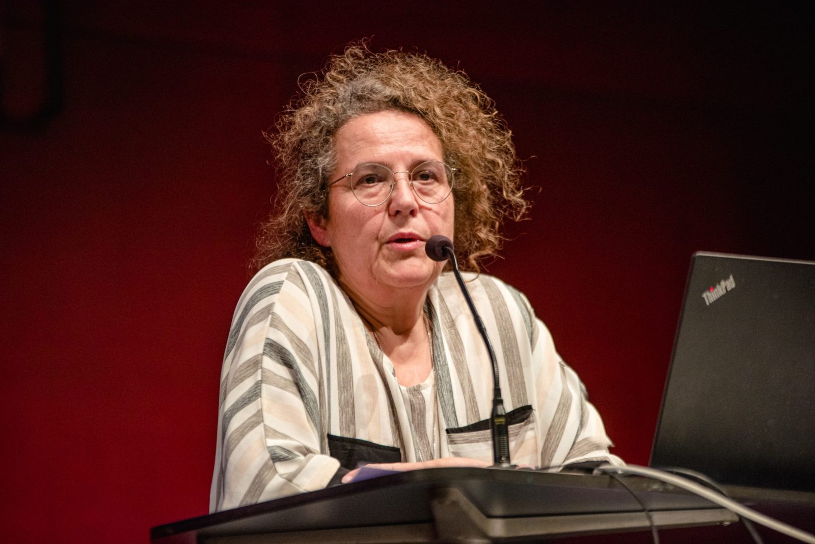 Vortrag von Susanne J. Pekler, MBA auf der Fachtagung der Frauenhäuser